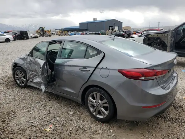 KMHD84LF6JU557115 2018 HYUNDAI ELANTRA - Image 2