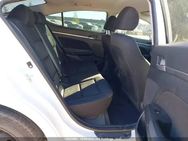 KMHD84LF6JU558121 2018 HYUNDAI ELANTRA - Image 8