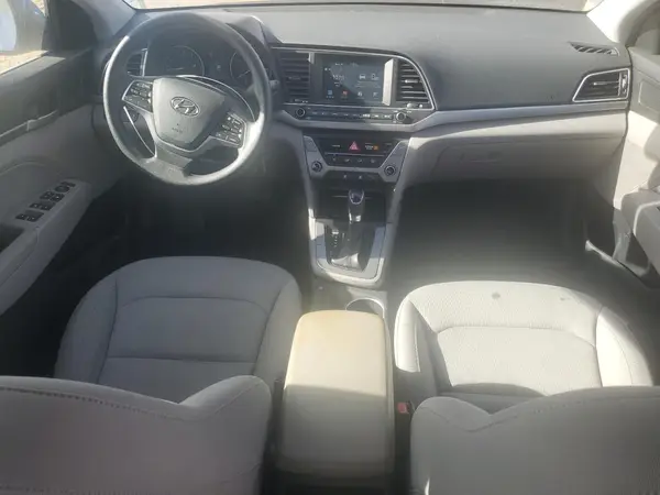 KMHD84LF6JU563206 2018 HYUNDAI ELANTRA - Image 8