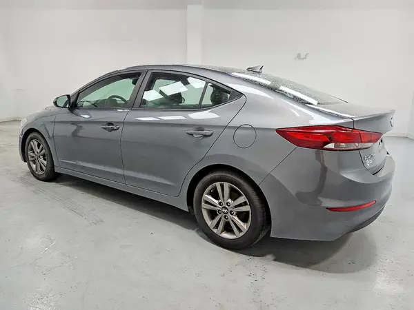 KMHD84LF6JU578238 2018 HYUNDAI ELANTRA - Image 2