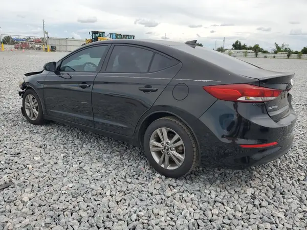 KMHD84LF6JU587909 2018 HYUNDAI ELANTRA - Image 2