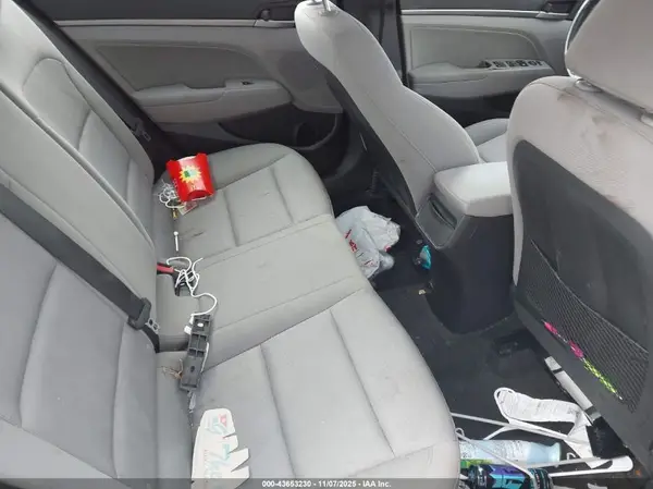 KMHD84LF6JU588736 2018 HYUNDAI ELANTRA - Image 8