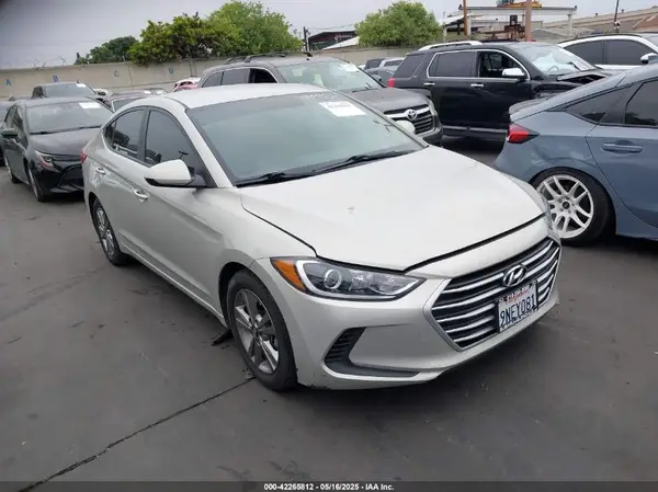 KMHD84LF6JU593225 2018 HYUNDAI ELANTRA - Image 1