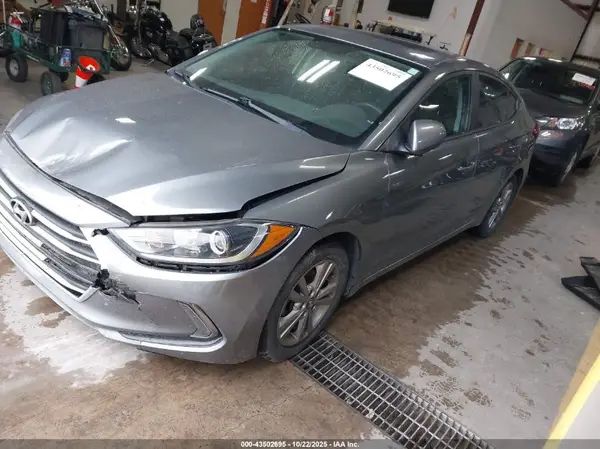 KMHD84LF6JU606149 2018 HYUNDAI ELANTRA - Image 2