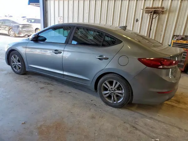 KMHD84LF6JU608712 2018 HYUNDAI ELANTRA - Image 2