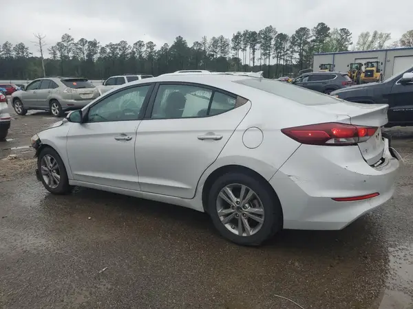 KMHD84LF6JU610654 2018 HYUNDAI ELANTRA - Image 2