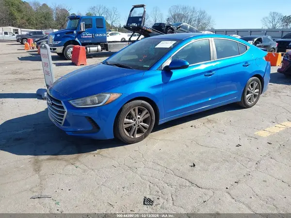 KMHD84LF6JU612193 2018 HYUNDAI ELANTRA - Image 2