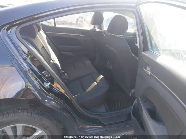 KMHD84LF6JU617832 2018 HYUNDAI ELANTRA - Image 8