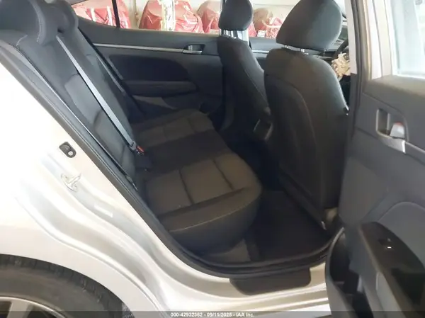 KMHD84LF6JU620889 2018 HYUNDAI ELANTRA - Image 8
