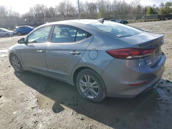 KMHD84LF6JU632220 2018 HYUNDAI ELANTRA - Image 2