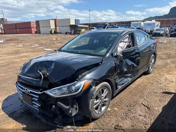 KMHD84LF6JU668666 2018 HYUNDAI ELANTRA - Image 2