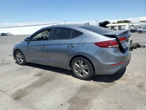 KMHD84LF6JU677335 2018 HYUNDAI ELANTRA - Image 2