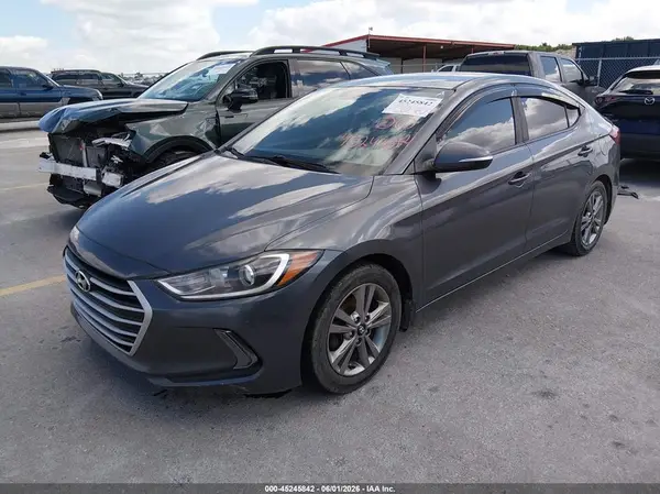 KMHD84LF6JU695415 2018 HYUNDAI ELANTRA - Image 2