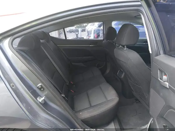 KMHD84LF6JU695415 2018 HYUNDAI ELANTRA - Image 8
