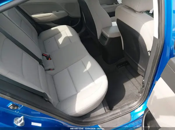 KMHD84LF6JU698248 2018 HYUNDAI ELANTRA - Image 8