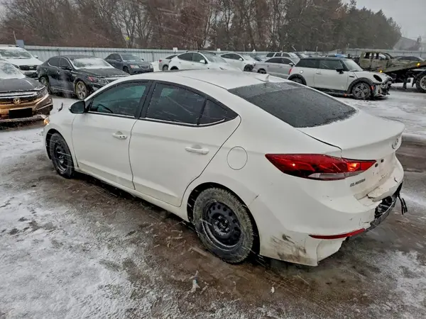 KMHD84LF6JU704985 2018 HYUNDAI ELANTRA - Image 2