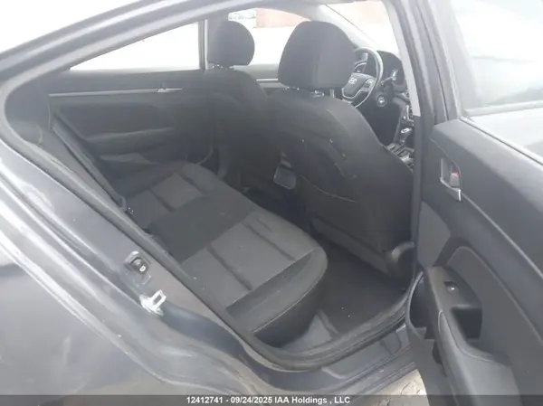 KMHD84LF6JU708082 2018 HYUNDAI ELANTRA - Image 8