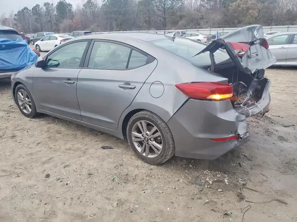 KMHD84LF6JU723844 2018 HYUNDAI ELANTRA - Image 2