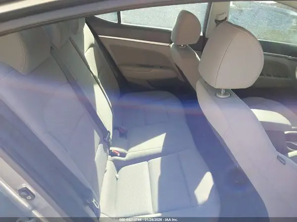 KMHD84LF6KU744338 2019 HYUNDAI ELANTRA - Image 8