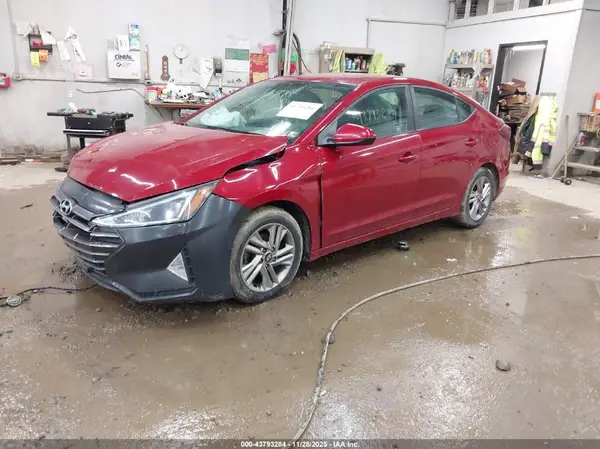 KMHD84LF6KU747529 2019 HYUNDAI ELANTRA - Image 2