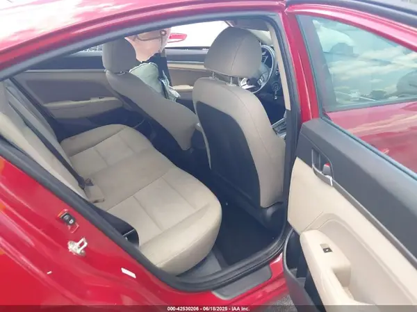 KMHD84LF6KU806742 2019 HYUNDAI ELANTRA - Image 8