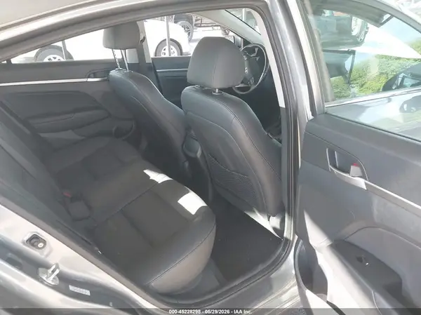 KMHD84LF6KU811391 2019 HYUNDAI ELANTRA - Image 8