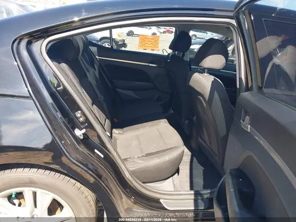 KMHD84LF6KU871686 2019 HYUNDAI ELANTRA - Image 8