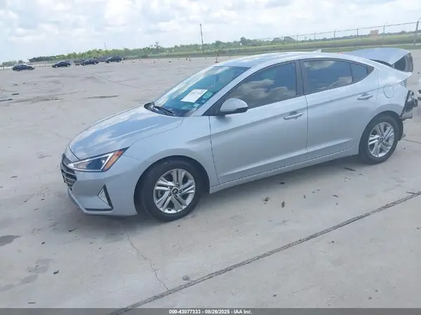 KMHD84LF6LU002670 2020 HYUNDAI ELANTRA - Image 2