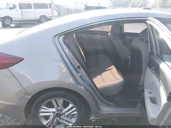 KMHD84LF6LU026550 2020 HYUNDAI ELANTRA - Image 8