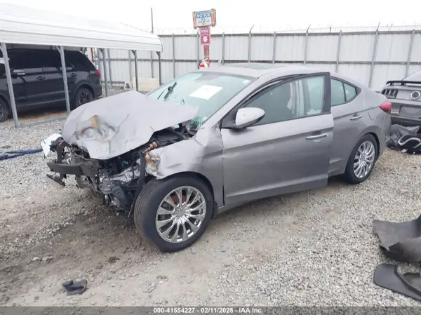 KMHD84LF6LU105488 2020 HYUNDAI ELANTRA - Image 2
