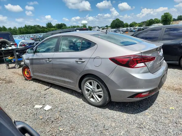 KMHD84LF6LU918068 2020 HYUNDAI ELANTRA - Image 2