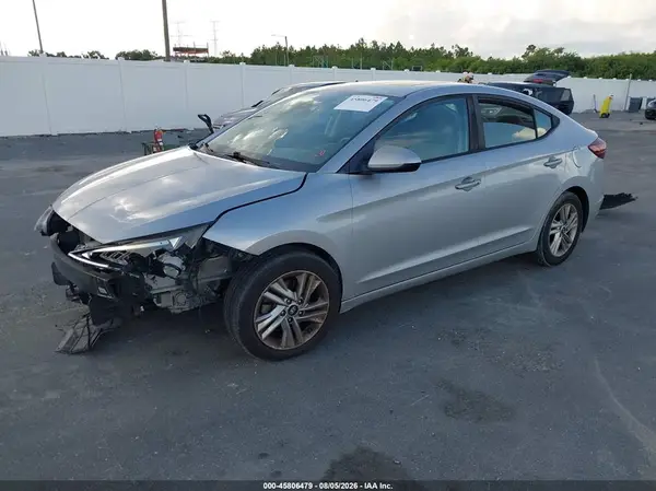 KMHD84LF6LU929555 2020 HYUNDAI ELANTRA - Image 2