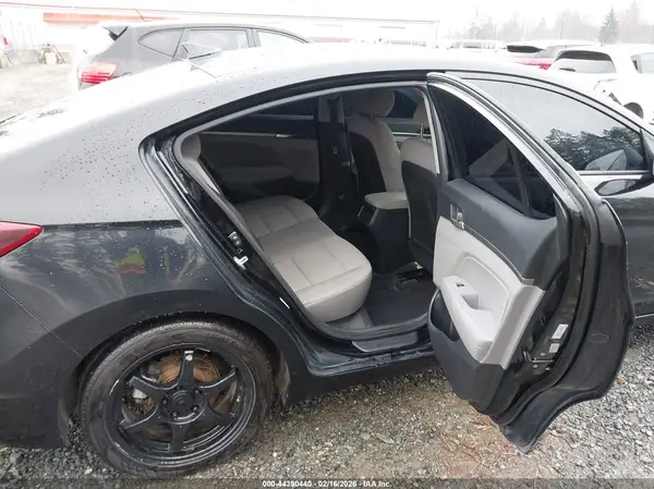 KMHD84LF6LU956092 2020 HYUNDAI ELANTRA - Image 8