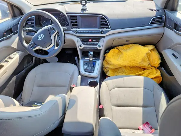 KMHD84LF7HU060357 2017 HYUNDAI ELANTRA - Image 8