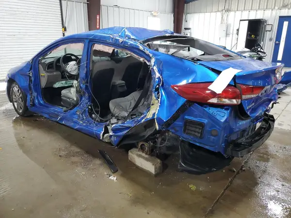 KMHD84LF7HU060648 2017 HYUNDAI ELANTRA - Image 2