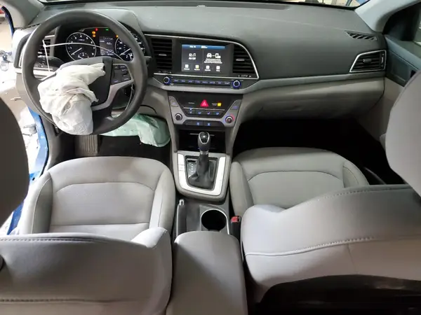 KMHD84LF7HU060648 2017 HYUNDAI ELANTRA - Image 8