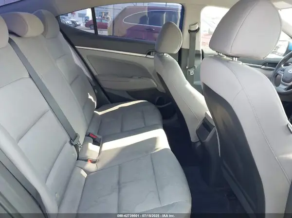 KMHD84LF7HU069799 2017 HYUNDAI ELANTRA - Image 8