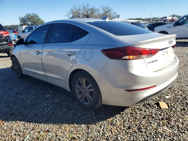 KMHD84LF7HU073397 2017 HYUNDAI ELANTRA - Image 2