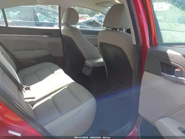 KMHD84LF7HU074159 2017 HYUNDAI ELANTRA - Image 8