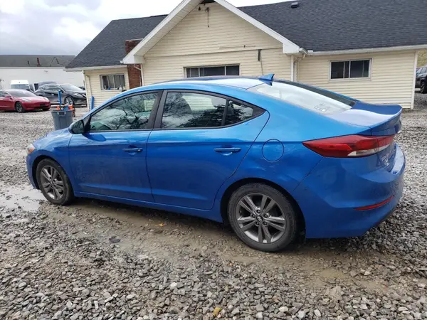 KMHD84LF7HU074520 2017 HYUNDAI ELANTRA - Image 2