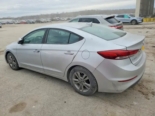 KMHD84LF7HU075103 2017 HYUNDAI ELANTRA - Image 2