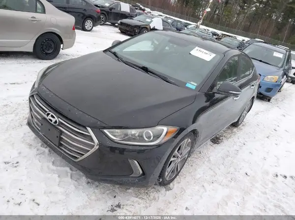 KMHD84LF7HU105748 2017 HYUNDAI ELANTRA - Image 2