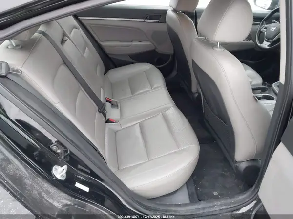 KMHD84LF7HU105748 2017 HYUNDAI ELANTRA - Image 8