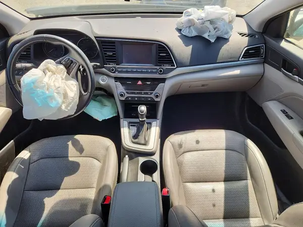 KMHD84LF7HU116099 2017 HYUNDAI ELANTRA - Image 8