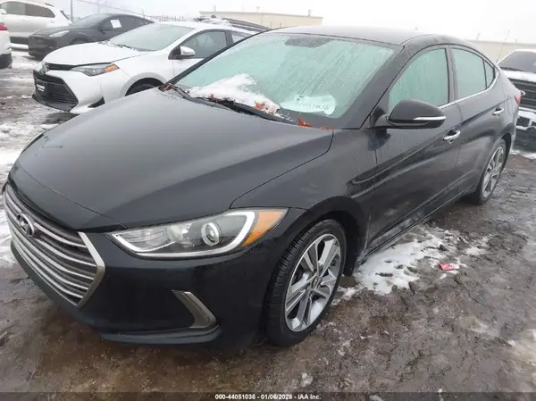 KMHD84LF7HU118483 2017 HYUNDAI ELANTRA - Image 2