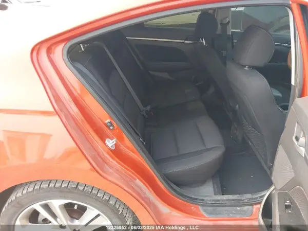 KMHD84LF7HU118872 2017 HYUNDAI ELANTRA - Image 8