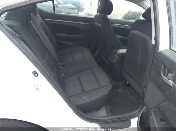 KMHD84LF7HU122467 2017 HYUNDAI ELANTRA - Image 8