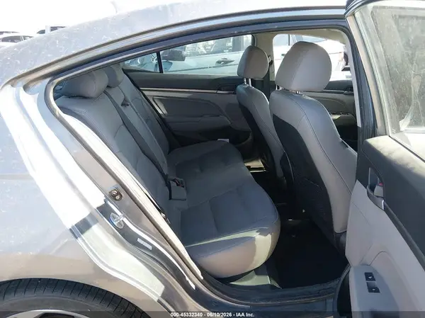 KMHD84LF7HU127636 2017 HYUNDAI ELANTRA - Image 8