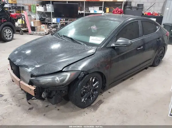 KMHD84LF7HU149703 2017 HYUNDAI ELANTRA - Image 2
