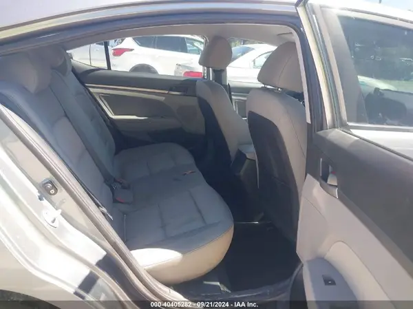 KMHD84LF7HU152780 2017 HYUNDAI ELANTRA - Image 8